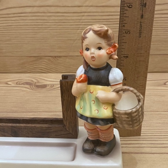 Vintage Hummel Goebel 788/B Sister Perpetual Calendar Collectible Figurine - Picture 4 of 15